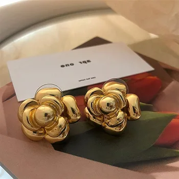 Vintažiniai aukso spalvos mieli gėlių smeigės auskarai moterims Fashion Metal Stereo Pendientes auskarai Vakarėlio papuošalų dovana